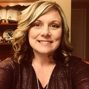 Meet your Posher, Debra